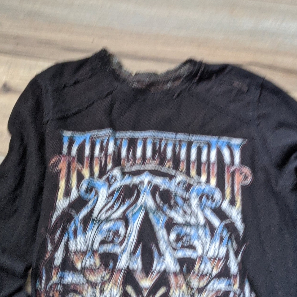 Shirt - Picture 2 of 3